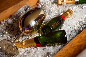 MO&Euml;T IMPERIAL KARAOKE