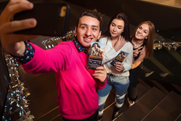 Kinopark 11 IMAX ESENTAI предпоказ фильма "Джуманджи: Новый уровень"