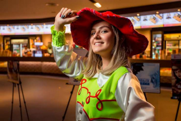 Kinopark 11 IMAX ESENTAI предпоказ фильма "История Игрушек 4"