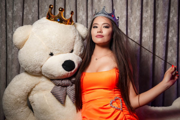 MO&Euml;T IMPERIAL KARAOKE