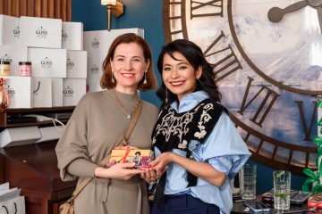 Встреча Клуба "Прибыльные Связи", Асель Зои