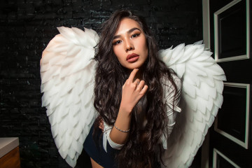 MO&Euml;T IMPERIAL KARAOKE