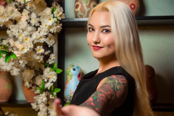 MO&Euml;T IMPERIAL KARAOKE