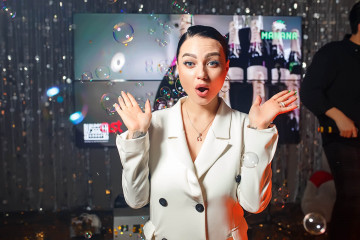 MO&Euml;T IMPERIAL KARAOKE